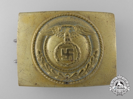 SA Enlisted Ranks Belt Buckle (with static swastika) (brass & maker marked version) Obverse