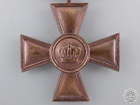 Military Long Service Cross, Type III, I Class for 15 Years Obverse