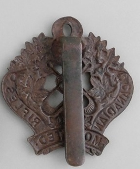 8th Mounted Rifle Battalion Other Ranks Cap Badge Reverse