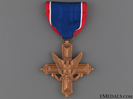 Army Distinguished Service Cross (by Aymor Embury, with "FOR VALOR" inscription) Obverse
