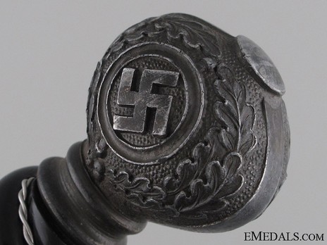Luftwaffe Robert Klaas-made Funeral version 2nd pattern Dagger Pommel Detail