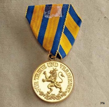 Schwarzburg Duchy Honour Cross, Civil Division, Gold Medal Obverse