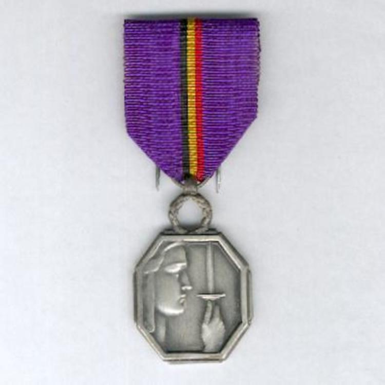 Silver medal o