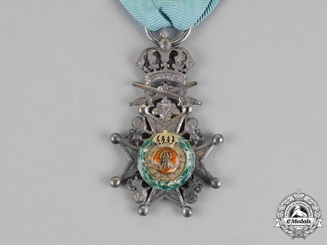 Royal Guelphic Order, IV Class Cross with Swords (EAR version) Reverse