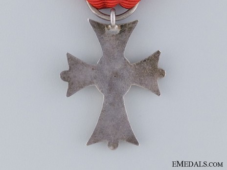 Dukely Order of Henry the Lion, II Class Merit Cross Reverse