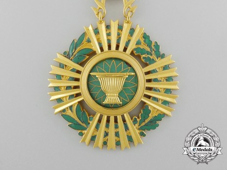 Royal Order of Sahametrei, Grand Cross Obverse