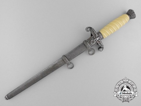 German Army Ernst Pack & Söhne-made Individualised Officer’s Dagger Obverse in Scabbard
