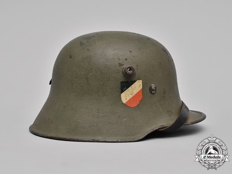 German Army Transitional Steel Helmet M18 (Double Decal version) Right Side