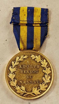 Civil Merit Medal, Type II, in Gold Reverse