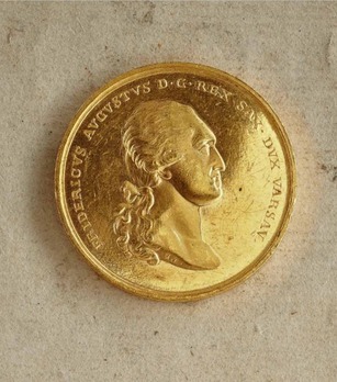Medal for Art and Science "VIRTUTI ET INGENIO", Type I, in Gold, Small Obverse