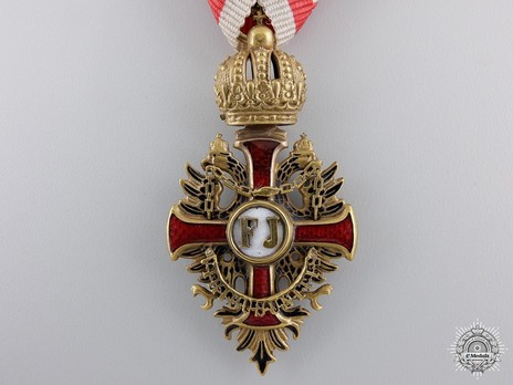 Order of Franz Joseph, Type II, Military Division, Knight, Obverse
