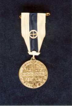II Class Medal (with silver clasp) Obverse