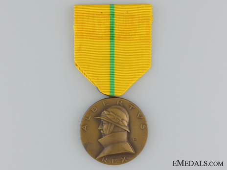  Commemorative Medal for the Reign of King Albert I (stamped "V.D.") Obverse
