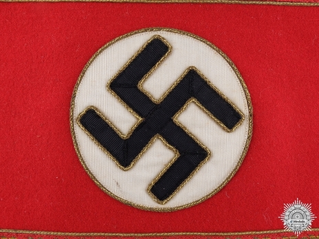 NSDAP Leiter einer Hauptstelle Type II Kreis Level Armband Detail