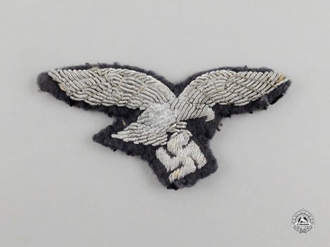 Luftwaffe Officer Ranks 2nd Pattern Cloth Cap Eagle Insignia Obverse