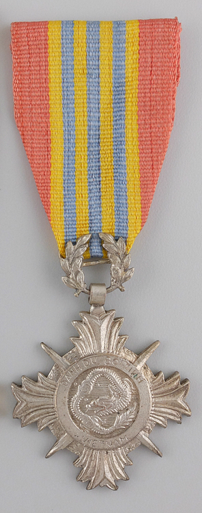 Armed forces honour medal ii class obverse