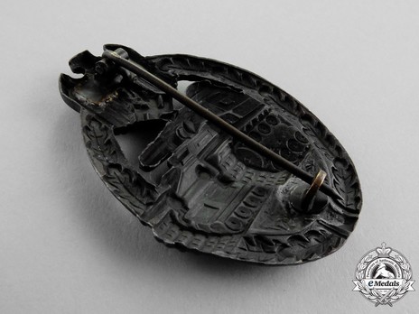 Panzer Assault Badge, in Bronze, by W. Deumer Reverse
