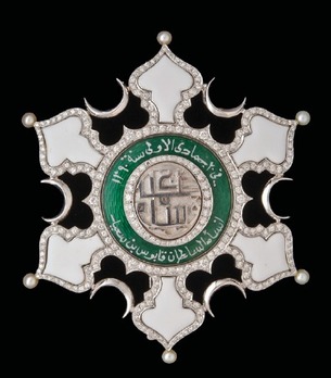 Honourable Order of Oman, Civil Division, Special Class Breast Star