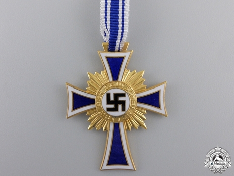 Cross of Honour of the German Mother, in Gold Obverse