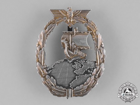 Naval Auxiliary Cruiser War Badge, by Unknown Maker: Japanese Design (in silver) Obverse