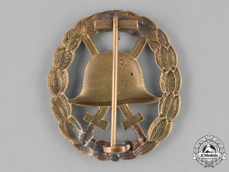 Wound Badge, in Gold (in tombac, cut-out) Reverse