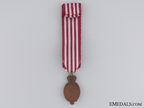Miniature I Class Medal (for life saving on land) (Bronze and bronze gilt) Reverse