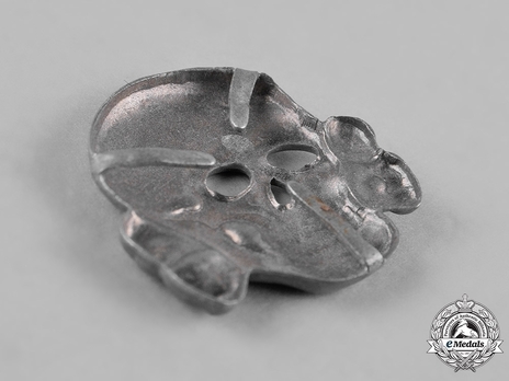 Allgemeine SS Metal Cap Death's Head Type II, unmarked (zinc) Reverse