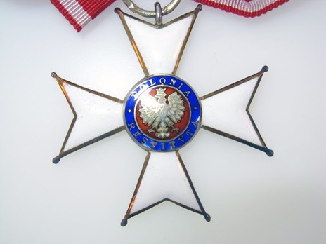 Order of Polonia Restituta, Commander with Star (1939-1989) Obverse
