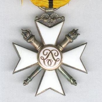 II Class Cross (with "1940-1945" clasp) Obverse