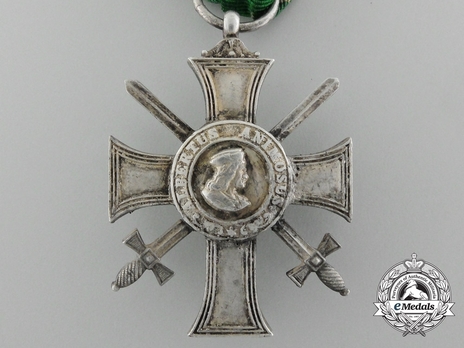 Albert Order, Type II, Military Division, Albert's Cross (in silvered white metal) Obverse