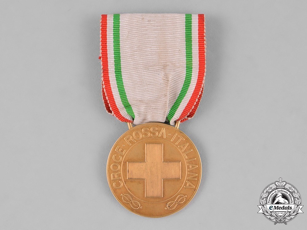 Italian+red+cross+medal+of+merit%2c+in+gold+1