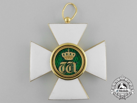 Order of the Oak Crown, Grand Cross (in Gold) Reverse