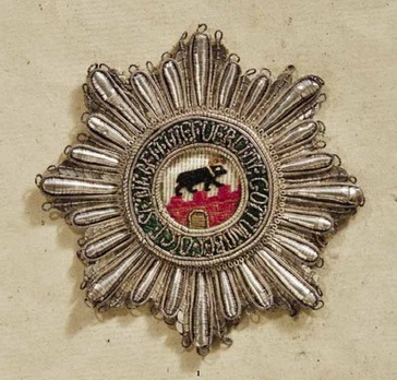 Order of Albert the Bear, Grand Cross Breast Star (embroidered) Obverse