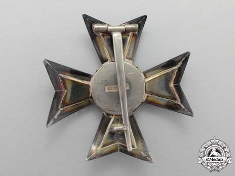 House Order of the Golden Lion, Type II, Commander Breast Star Reverse