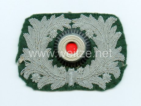 Zollgrenzschutz Silver Embroidered Wreath & Cockade Insignia Obverse