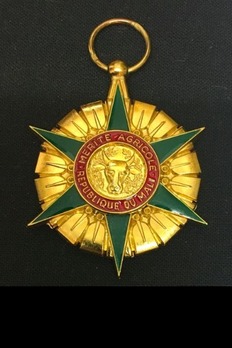 Order of Agricultural Merit, Officer Obverse