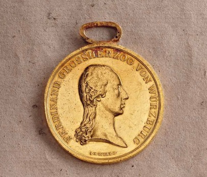 Bravery Medal, in Gold Obverse