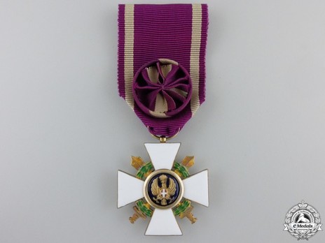 Order of the Roman Eagle, Officer's Cross (with wreath and swords) Obverse