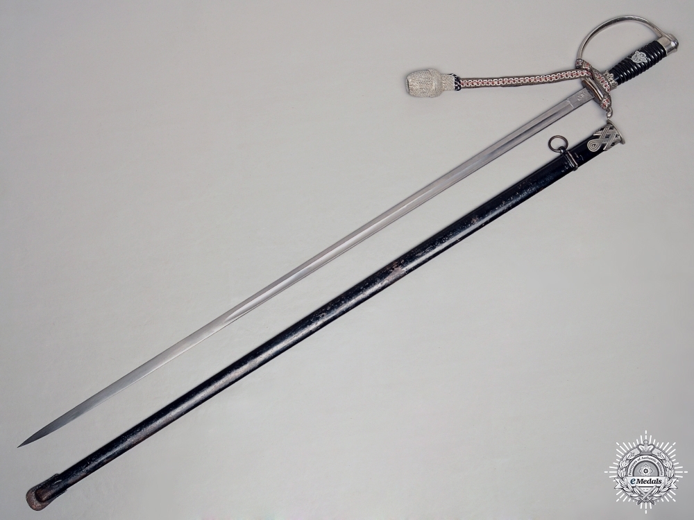 A police sword w 551028fff0d661