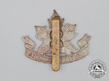 30th Infantry Battalion Other Ranks Cap Badge (Pointed Leaf) Reverse