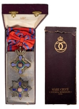 Grand Cross (Civil Division, 1877-1932) Case of Issue Interior and Exterior