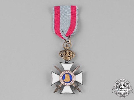 Order of Philip the Magnanimous, Type II, I Class Knight's Cross with Swords (with crown) Obverse