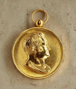 Merit Medal "MITESCVNT ASPERA SAECLA", in Gold Obverse