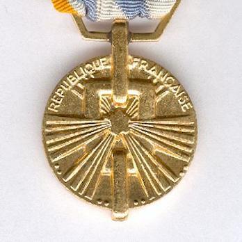 Bronze Medal (stamped "MAB") Reverse