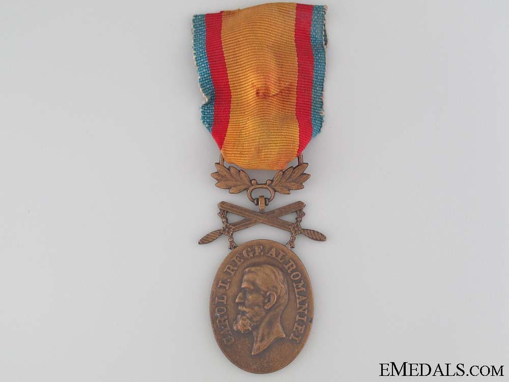 Iii class medal with swords 1916 1947 obverse