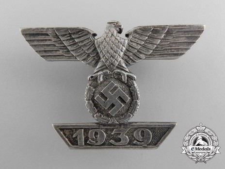 Clasp to the Iron Cross I Class, Type II, by W. Deumer (unmarked) Obverse