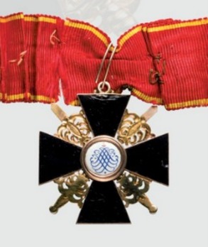 Order of St. Anne, Type II, Military Division, III Class Cross (in black enamels) Reverse