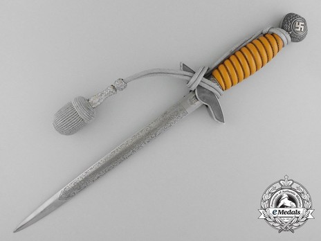 Luftwaffe Alcoso-made Double-Etched 2nd pattern Dagger Reverse