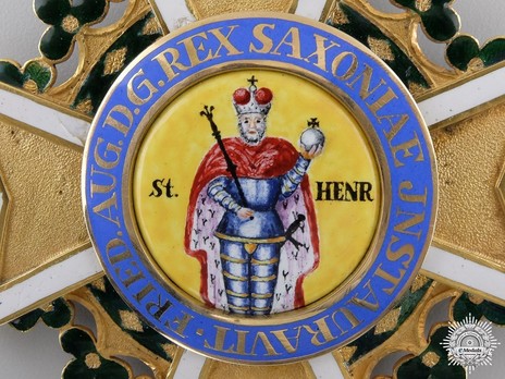 Military Order of St. Henry, Type III, Grand Cross (in gold) Obverse Detail