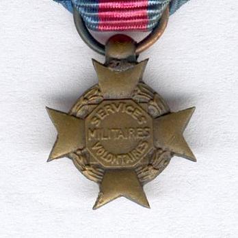 Bronze Cross (Army, stamped "M DELANNOY") Reverse